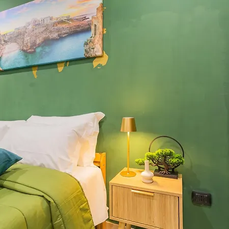 New - Near Vecchia & Station - Typical Apartament Bari