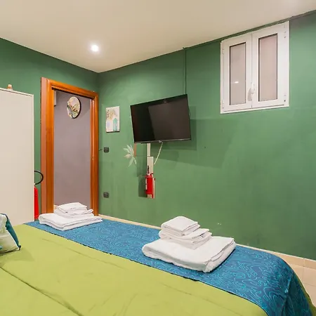 New - Near Vecchia & Station - Typical باري